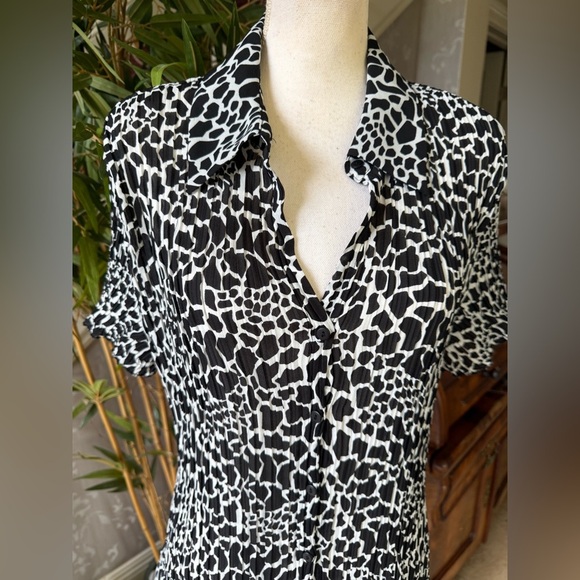 Sunny Leigh ladies NWOT Animal, print button down blouse 2X great travel top top - Picture 5 of 11